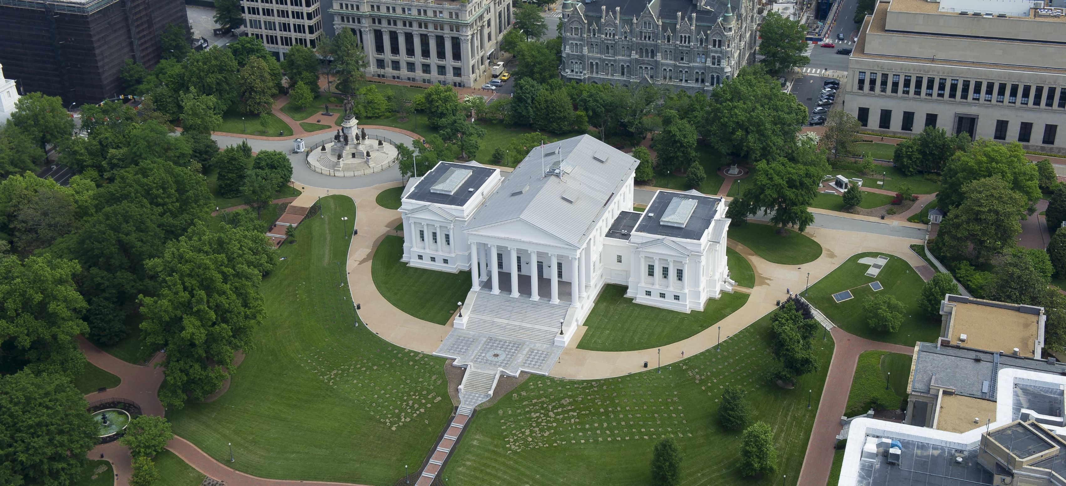 Aerial image of the Richmond capitol building